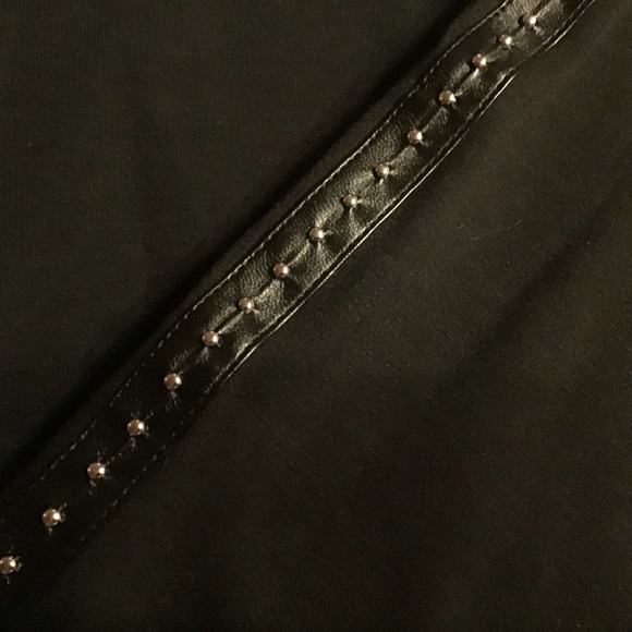 Vince Camuto black tunic - Picture 2 of 5